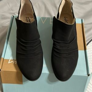 Life stride suede booties